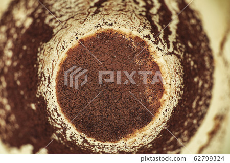 coffee at the bottom of the empty coffee cup 62799324