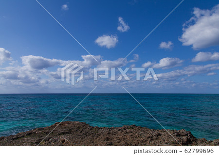 Winter long beach 62799696