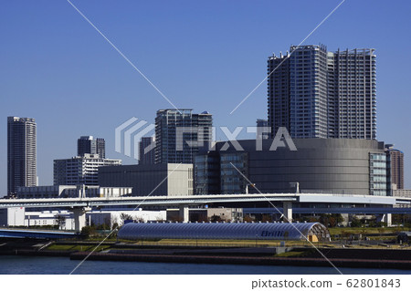 Near Shin-Toyosu Station seen from Harumi Bridge 62801843