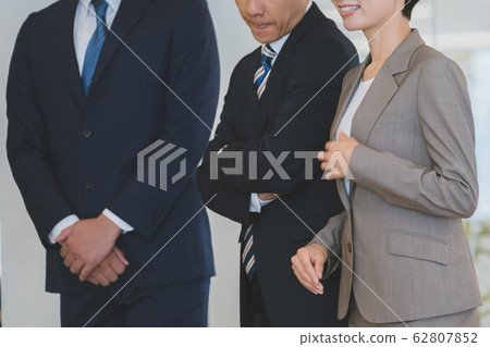 business close distance women workplace 62807852