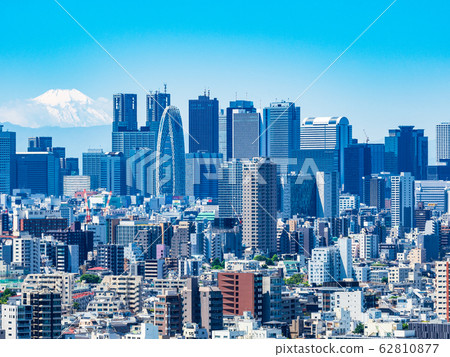 富士山和新宿子中心的高層建築 富士山和新宿子中心的高層建築 62810877