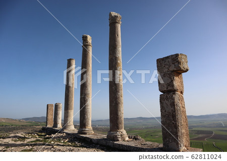 Dugga remains Dugga remains 62811024