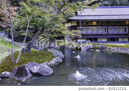 (Kanagawa Prefecture) Engaku-ji Temple, Shoin Pond, Autumn Leaves (Kanagawa Prefecture) Engaku-ji Temple, Shoin Pond, Autumn Leaves 62811218