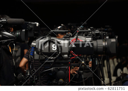 Video DSLR Camera social network live recording on 62811731