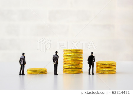 Business Image-Money Disparity 62814451