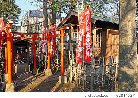 Myth temple 62814527