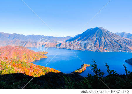 Lake Chuzenji and Mt. Nantai in Autumn (From the Hangetsuzan Observatory) Lake Chuzenji and Mt. Nantai in Autumn (From the Hangetsuzan Observatory) 62821180