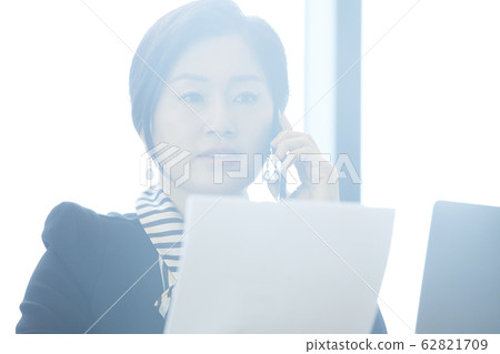 Business woman, business, CEO, President, representative, office, office, office, company 62821709