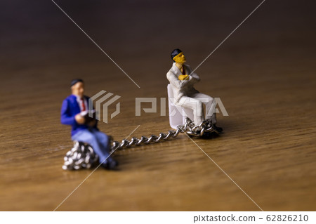 被拘留的商人和監視 被拘留的商人和監視 62826210