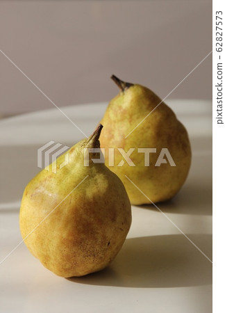 Western pear Western pear 62827573