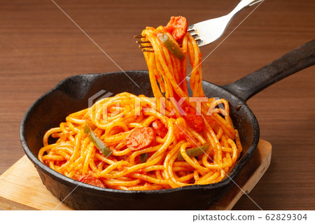 那不勒斯 62829304