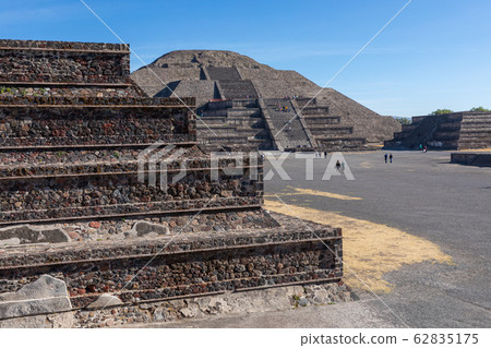 The Pyramids in ancient city of Teotihuacan in Mexico. The Pyramids in ancient city of Teotihuacan in Mexico. 62835175