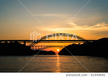 西海大橋的黎明 62840692