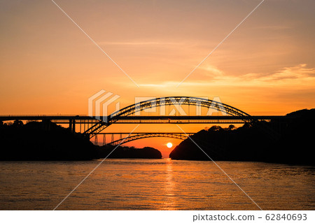 西海大橋的黎明 62840693