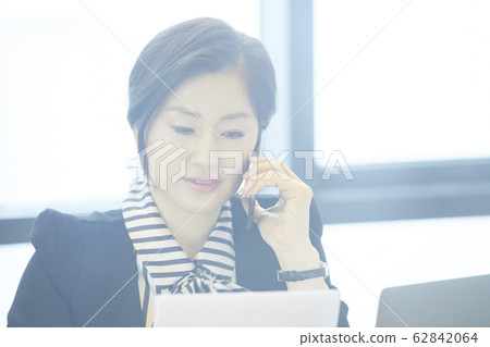 Business woman, business, CEO, President, representative, office, office, office, company Business woman, business, CEO, President, representative, office, office, office, company 62842064