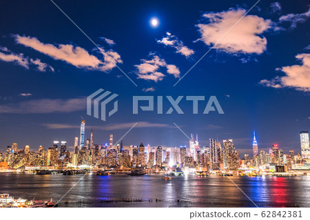 <<New York>> Manhattan night view from Hamilton Park 62842381