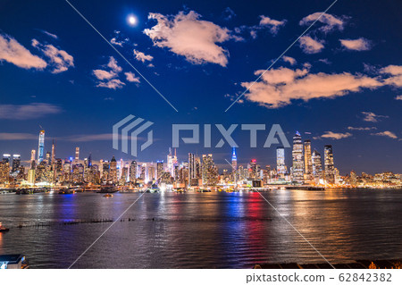 <<New York>> Manhattan night view from Hamilton Park 62842382