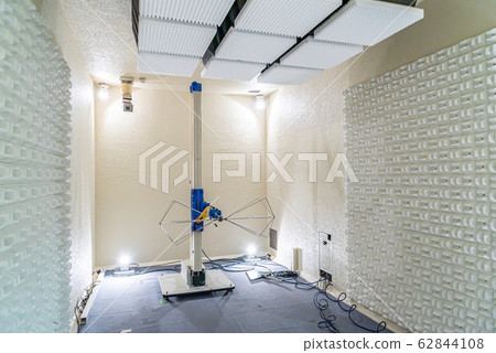 Anechoic chamber 62844108