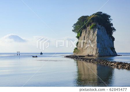 In the morning of Mitsuke Park, in Suzu City, Ishikawa Prefecture In the morning of Mitsuke Park, in Suzu City, Ishikawa Prefecture 62845477