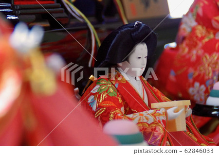 A doll A doll 62846033
