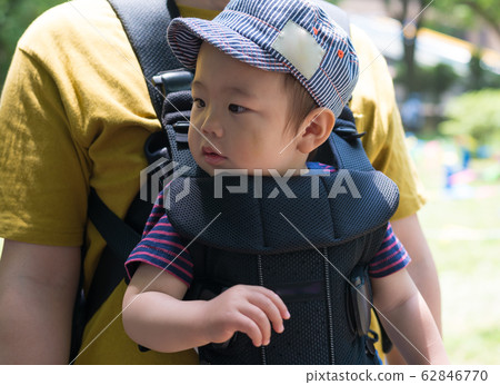 cuddle string, child, whelp 62846770