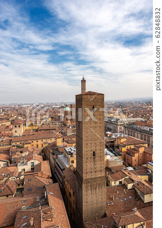 Cityscape of Bologna with ancient towers - Emilia-Romagna Italy 62848832