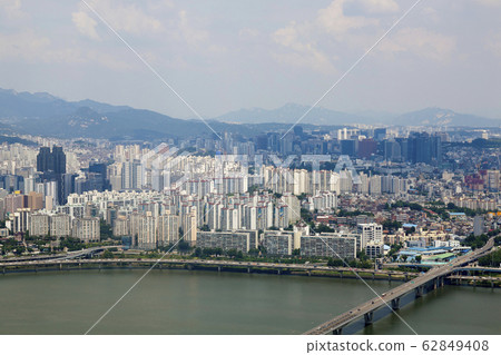 North Riverside, Han River, Mapo-gu, Seoul, Korea, Asia North Riverside, Han River, Mapo-gu, Seoul, Korea, Asia 62849408