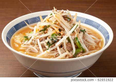 Bean sprout ramen 62851922