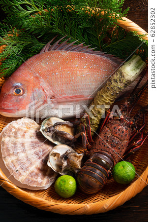 Assorted seafood 62852302