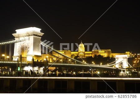 Budapest Szechenyi Bridge and Royal Palace Budapest Szechenyi Bridge and Royal Palace 62855786