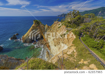 [Shizuoka Prefecture] Koganezaki Ma Rock Suruga Bay Nishiizu 62857965