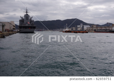 Maritime Self-Defense Force Towada-class supply ship "Hamana" Maritime Self-Defense Force Towada-class supply ship "Hamana" 62859751