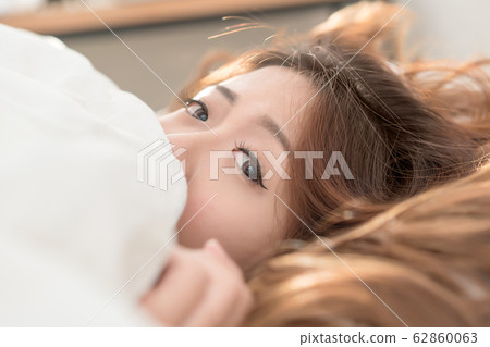 Close-up top above high angle view portrait of her 62860063