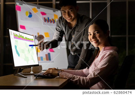 Teamwork analysis and working Late at night. Teamwork analysis and working Late at night. 62860474