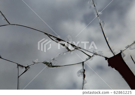 Cracked glass ,The mirror crack Texture Cracked glass ,The mirror crack Texture 62861225