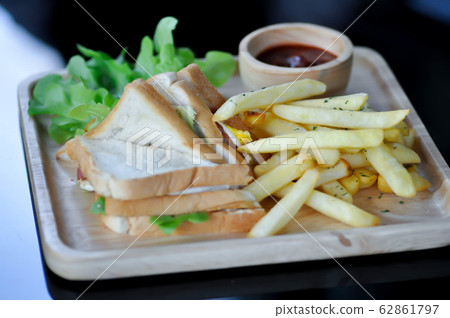 sandwich or egg sandwich sandwich or egg sandwich 62861797
