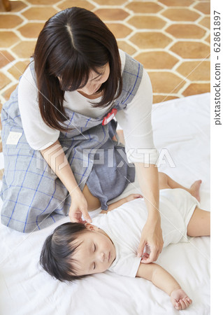 Baby sleeping Baby sleeping 62861897