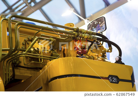 automobile crane boom on smart construction 62867549