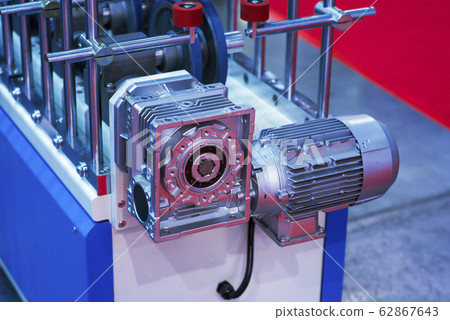 Folding machine industrial. Demonstration of the Folding machine industrial. Demonstration of the 62867643