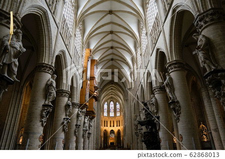 聖米歇爾大教堂 62868013