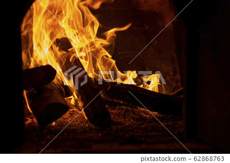 flames, blaze, blazing 62868763