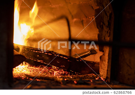 flames, blaze, blazing 62868766