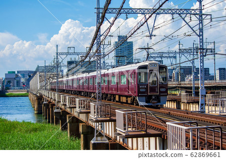 Hankyu Railway 9000 series crossing Yodogawa 62869661