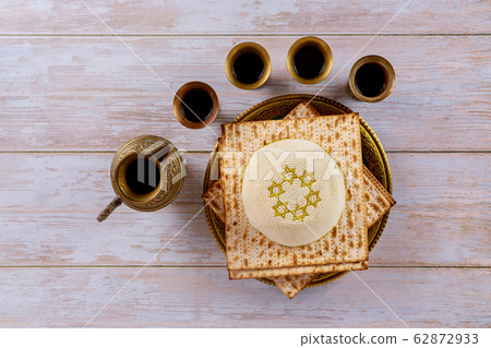 Matzoh jewish passover bread in the traditional 62872933
