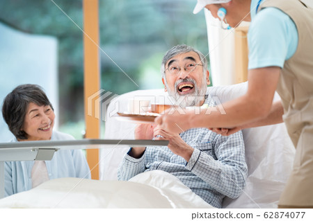 Meal care image senior day care care worker nursing home Meal care image senior day care care worker nursing home 62874077