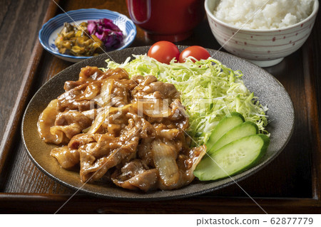 Ginger grilled pork 62877779