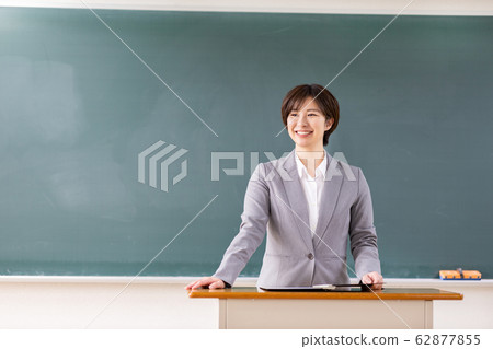 Teacher Teacher Woman 62877855