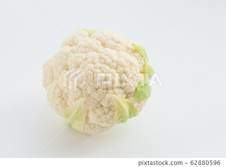 cauliflower  62880596