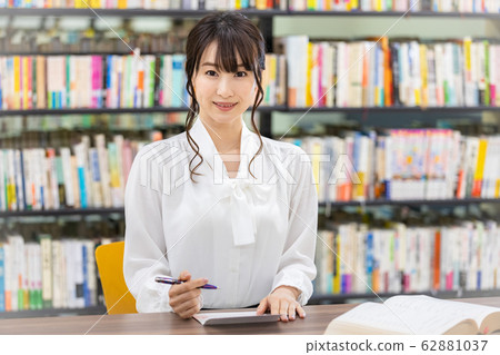 圓珠筆的女人 圓珠筆的女人 62881037