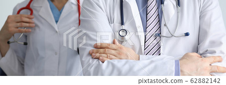 Medical colleagues in clinic 62882142